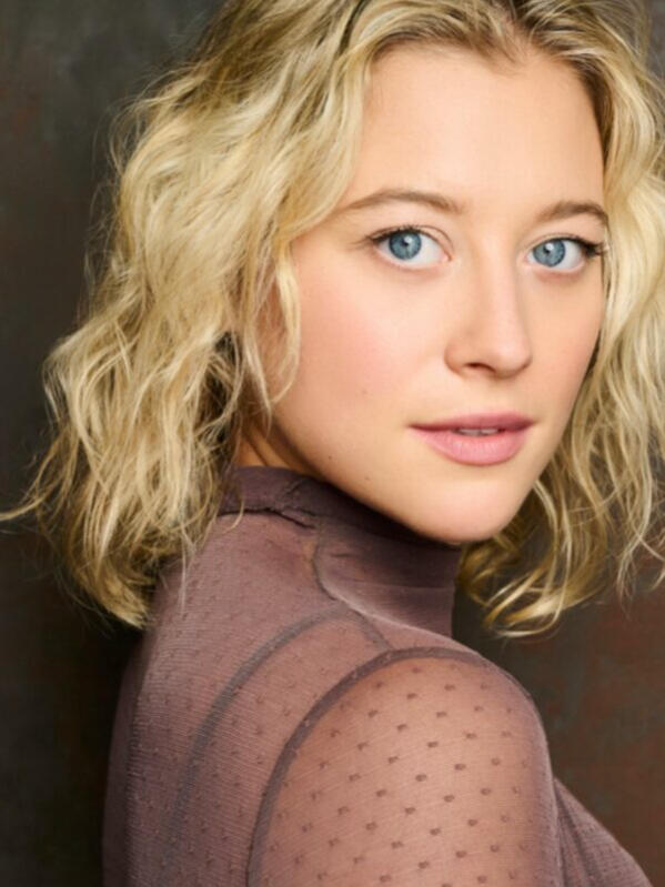 Erinn Fredin *Lauren*